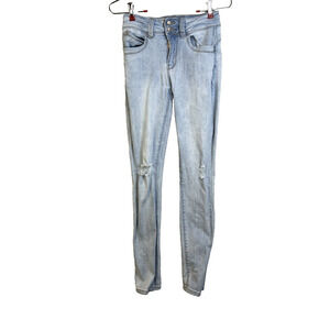 WBB VMI Jeans Women's 7 /28 Light Wash Medium Rise 'Wanta Better Butt' Sexy